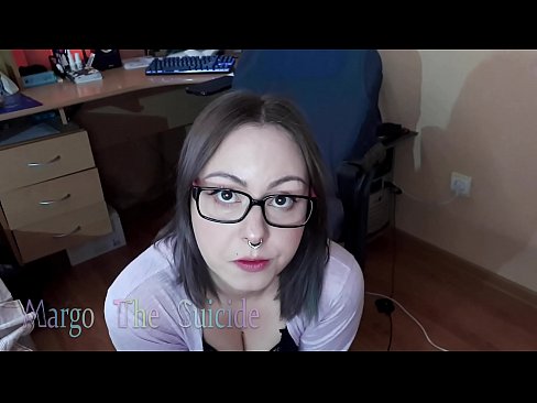 ❤️ Fata sexy cu ochelari suge adânc Dildo în fața camerei de filmat at ro.passionateembracespotlight.ru ❌️